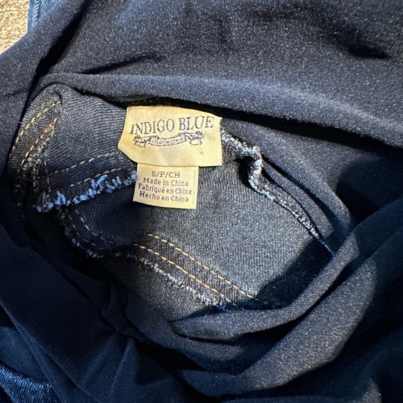 Small maternity jeans - Picture 2 of 4